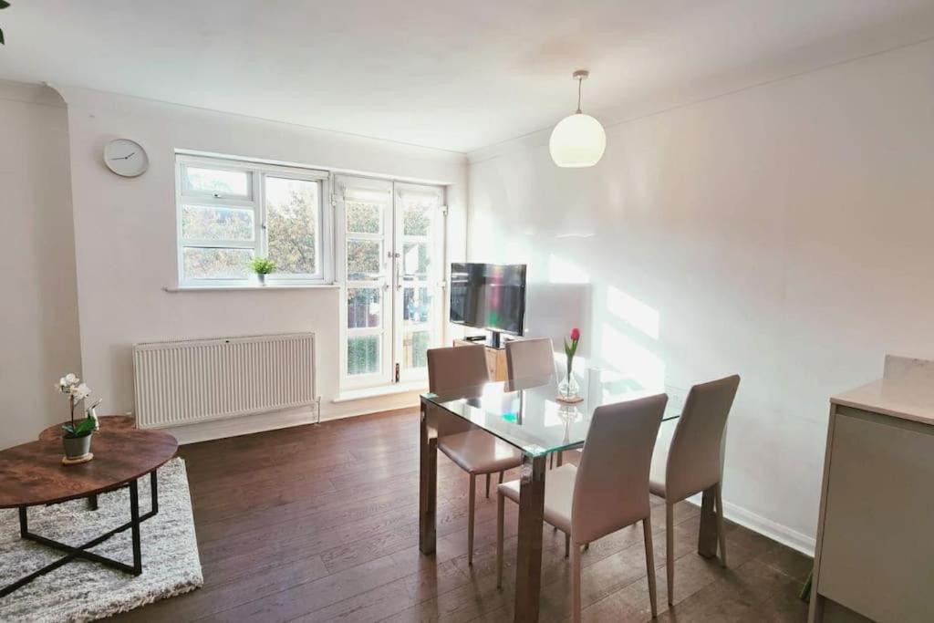Апартаменти Aldgate Flats In E1. Лондон Екстер'єр фото