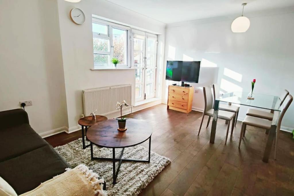 Апартаменти Aldgate Flats In E1. Лондон Екстер'єр фото